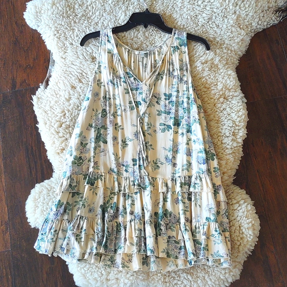 JODIFL adorable fall floral Tank! Size S.